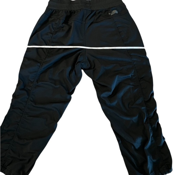 The North Face Women’s Black Athletic Capri Pants Size Small - Picture 7 of 11